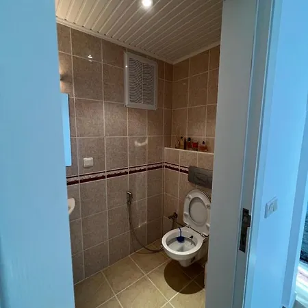 Lux , 2bedroom , Inside Complex *