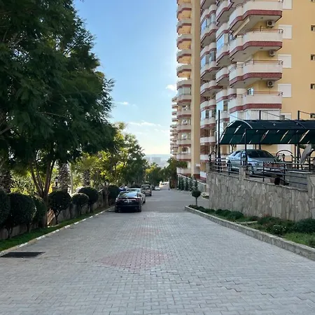 Lux , 2bedroom , Inside Complex *