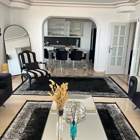 Lux , 2bedroom , Inside Complex شقة